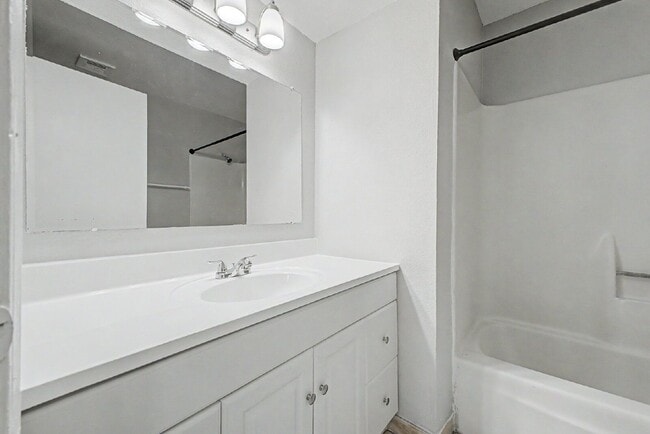 Building Photo - 12446 N 36th Dr