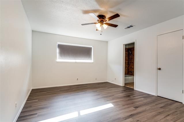 Building Photo - 2107 Briarwood Blvd