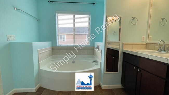 Building Photo - Step Inside to Style, Space & Everyday Comfort!