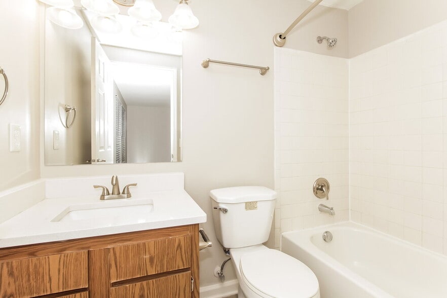 Building Photo - 10809 Balbriggan Ct