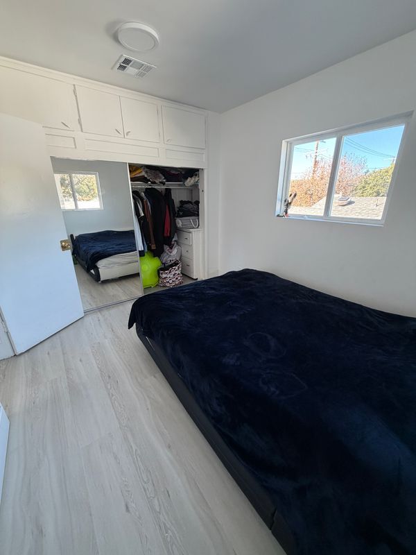 Building Photo - 10356 Oro Vista Ave