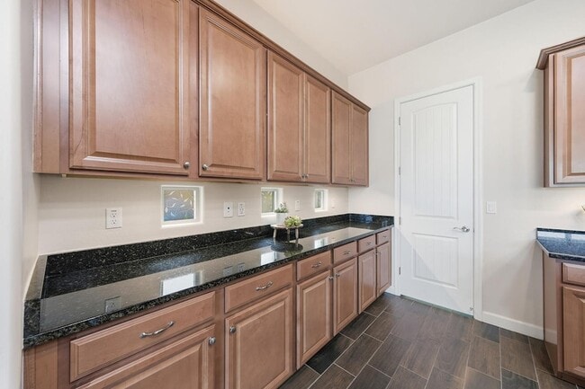 Building Photo - 4897 N 207th Ln