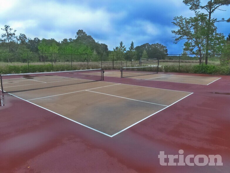 Building Photo - 165 Bloomfield Wy