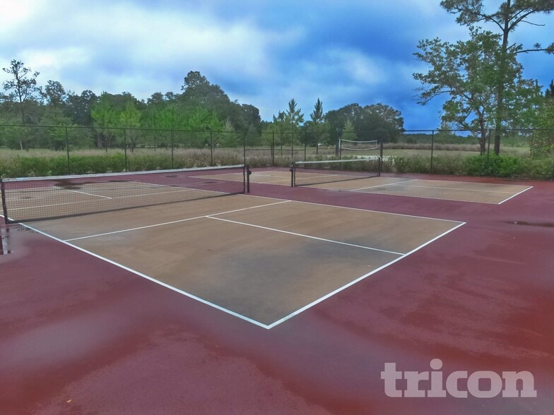 Building Photo - 165 Bloomfield Wy