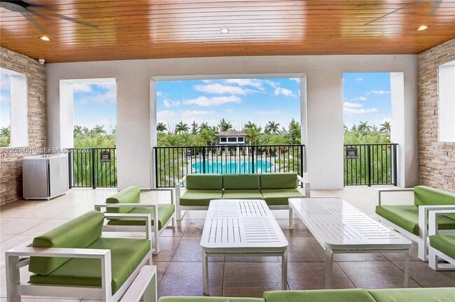 Building Photo - 10500 NW 78th Terrace