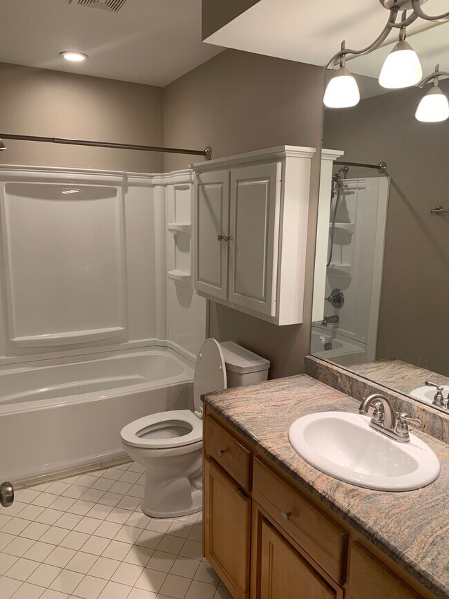 Building Photo - 227 St Albans Dr