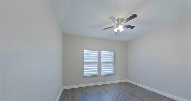 Building Photo - Move-In Ready 4-Bedroom Home with Timeless Appeal