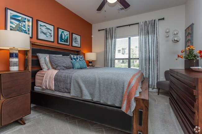 Building Photo - Spacious Living + 4 Weeks Free