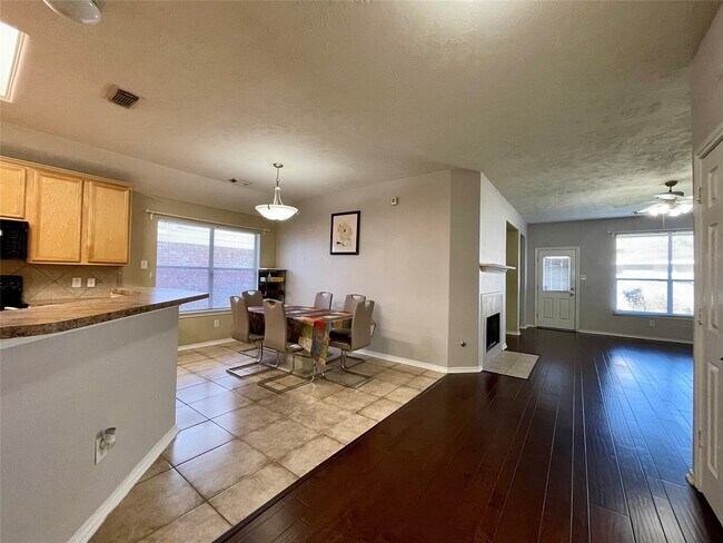 Building Photo - 12347 Carmel Dale Ln