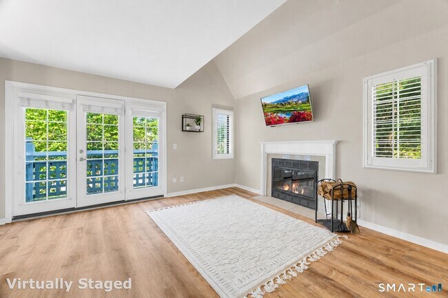 Building Photo - 2124 Old Pond Ln