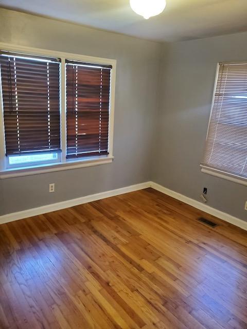 Building Photo - 215 Swanson Dr NW