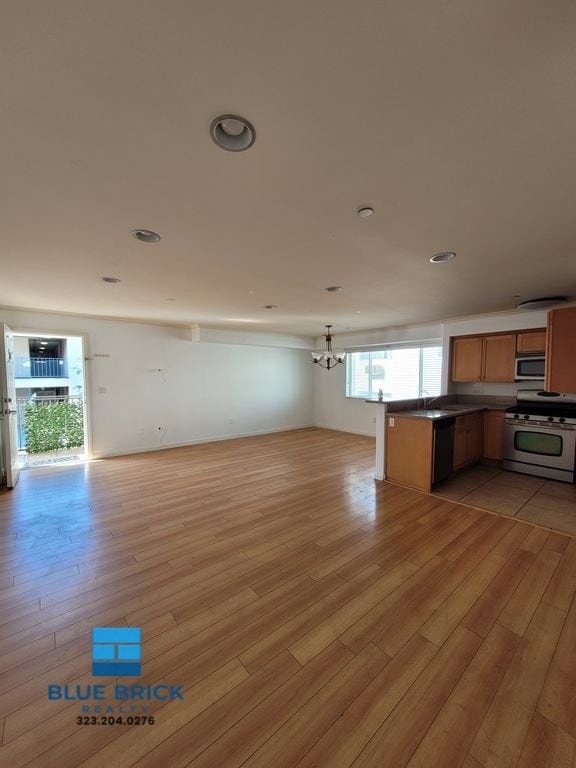 Building Photo - 13623 Sherman Way
