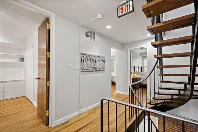 Building Photo - 3303 Water St NW