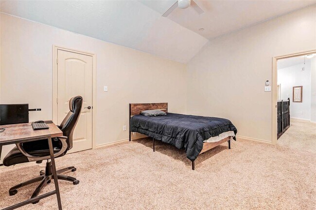 Building Photo - 20307 Cortina Valley Dr