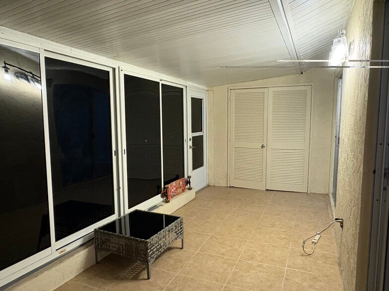 Building Photo - 746 N Jefferson Ave