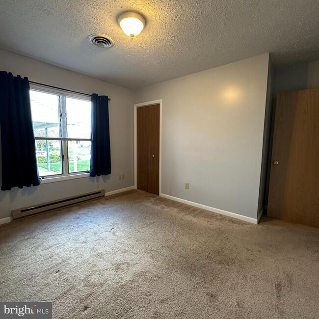 Primary Photo - 1088 Westgate Dr