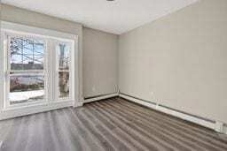 Building Photo - 946 N Main St