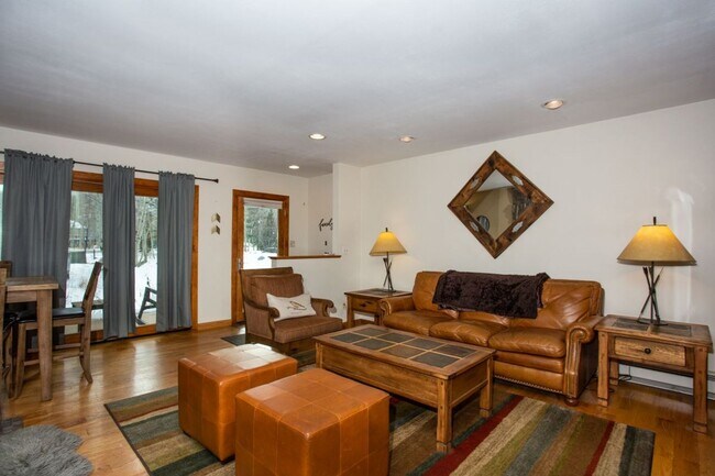 Building Photo - 2 bedroom in Frisco. Walk to Main Street! Garage and Yard! Hot tub!