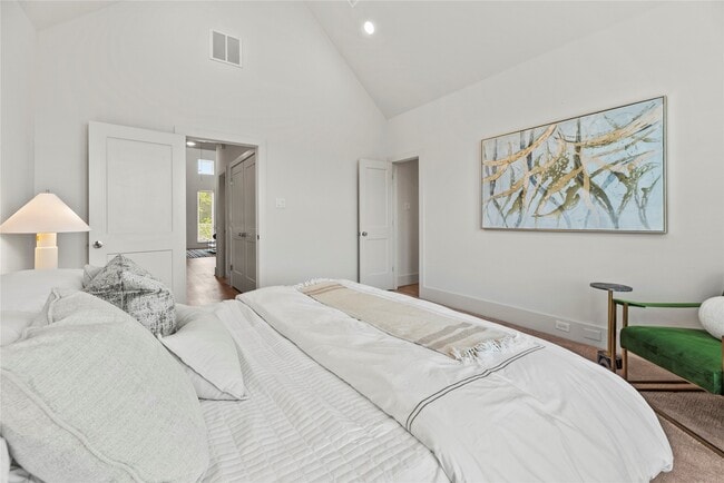 Building Photo - 1042 Homer St