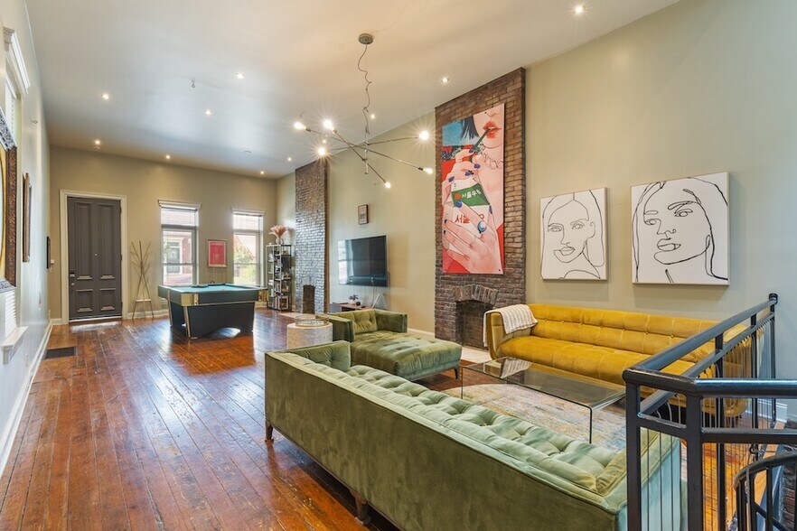 Building Photo - 717 Lampton St