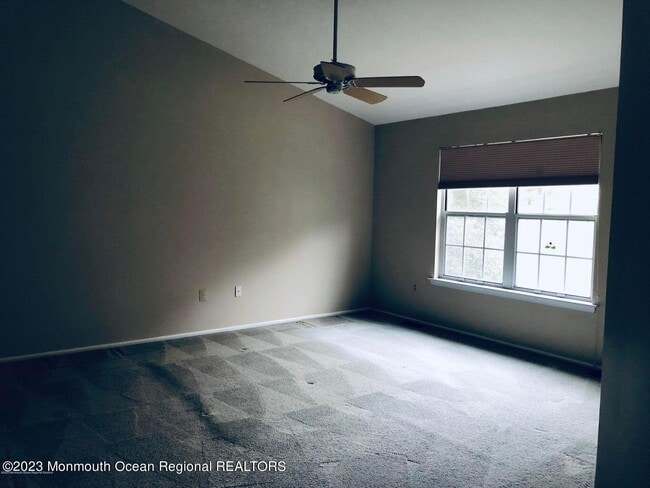 Building Photo - 9 Hancock Ln