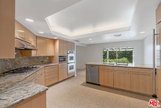 Building Photo - 23454 Park Hermosa
