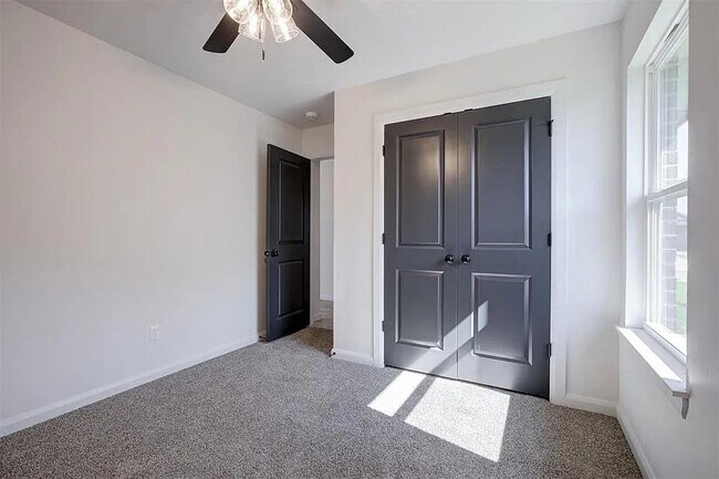 Building Photo - 2008 W Flintlock Wy