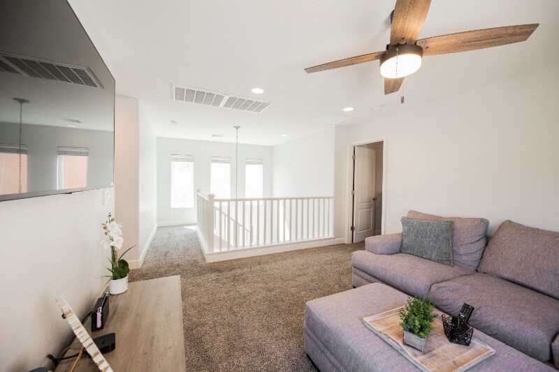 Building Photo - 7333 Chesapeake Cove St