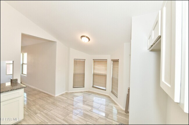 Building Photo - 4526 Monahans Dr