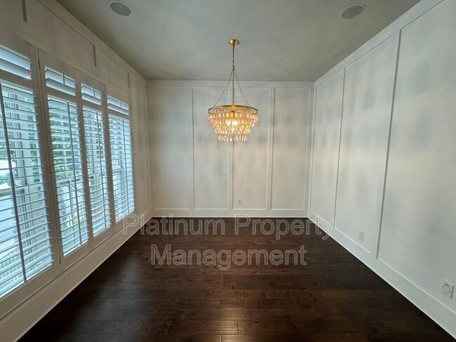 Building Photo - 4220 Deming Cir