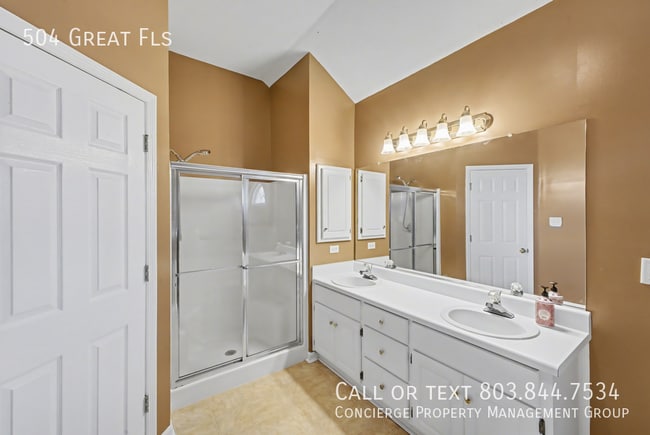 Building Photo - 504 Great Falls