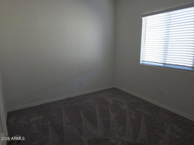 Building Photo - 21371 W Monte Vista Rd