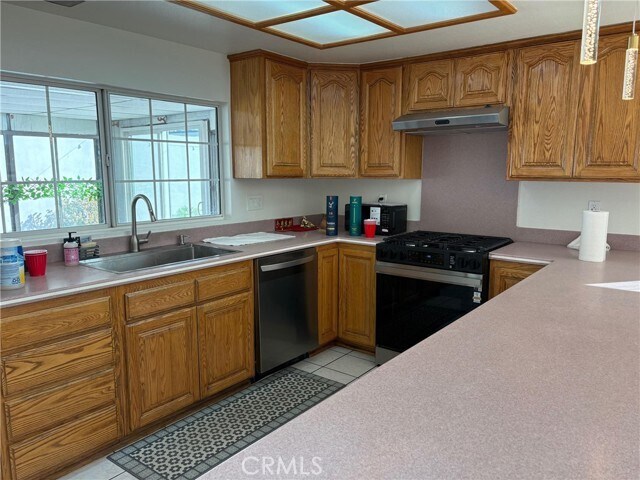 Building Photo - 12684 Palm St