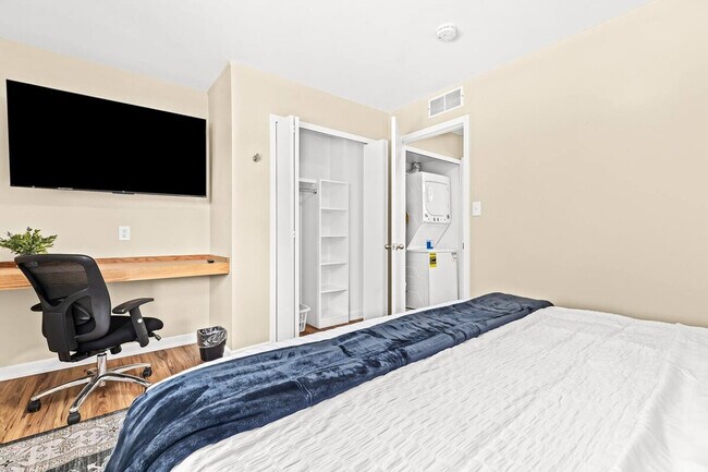 Building Photo - 27990 Gratiot Ave