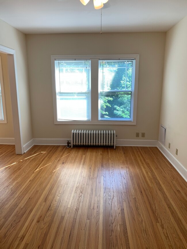 Building Photo - Wolkowicz Realty