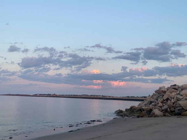 Building Photo - 11 Lower Beach Rd