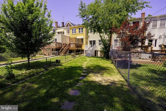 Building Photo - 514 Missouri Ave NW