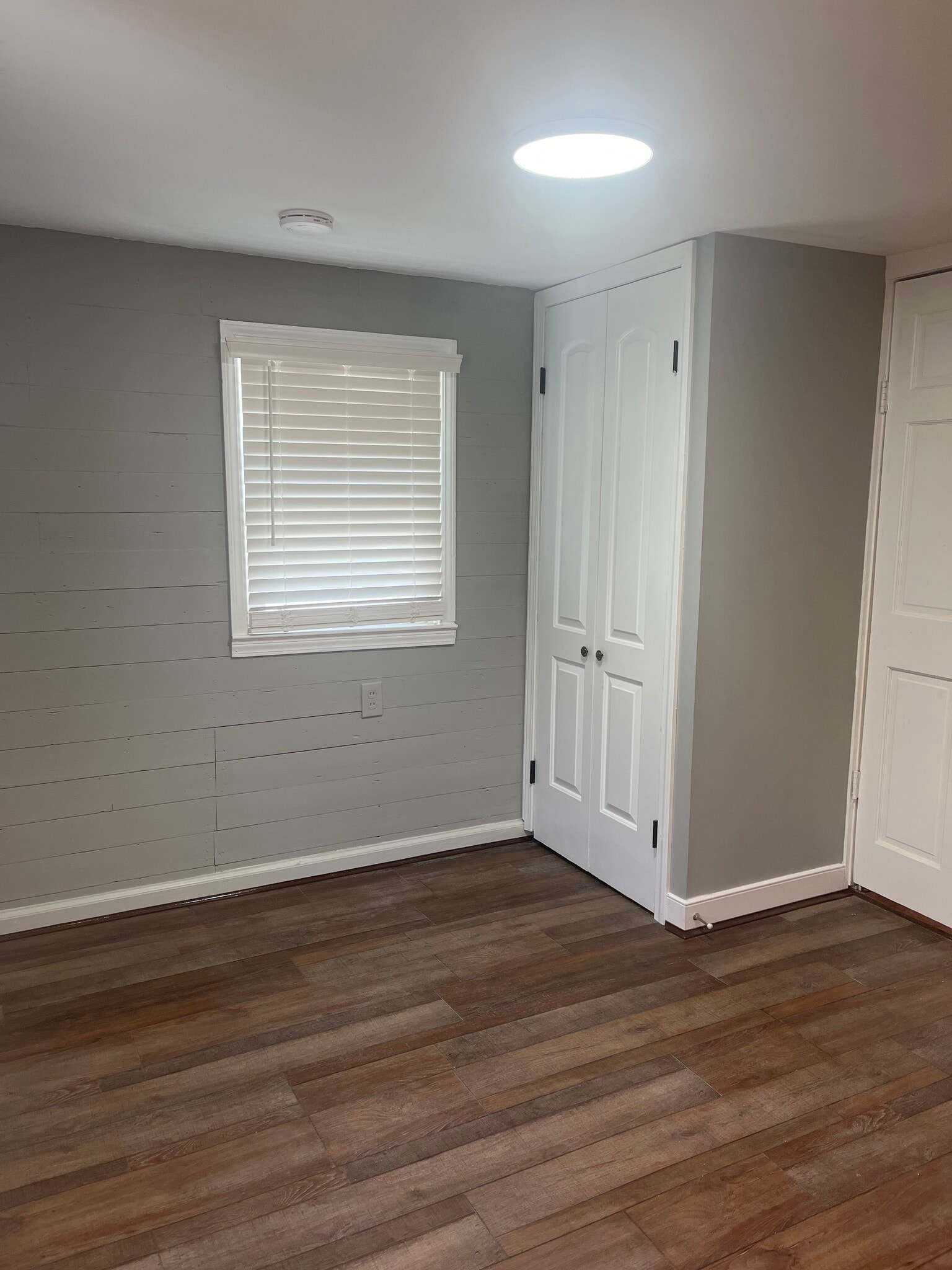 Building Photo - 110 Front St