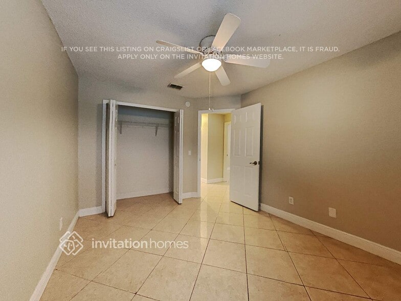 Building Photo - 341 Canby Cir