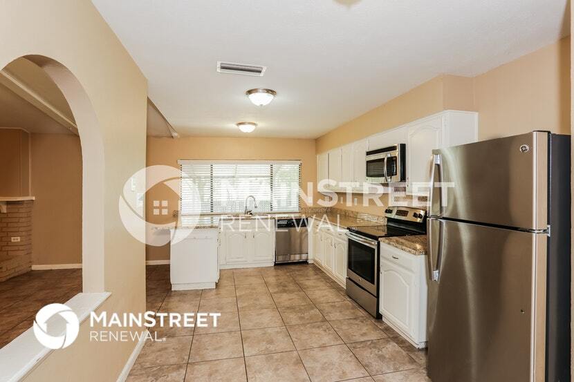 Building Photo - 6515 Forestview Dr