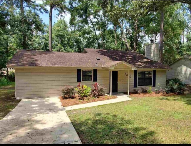 Primary Photo - 8826 Minnow Creek Dr