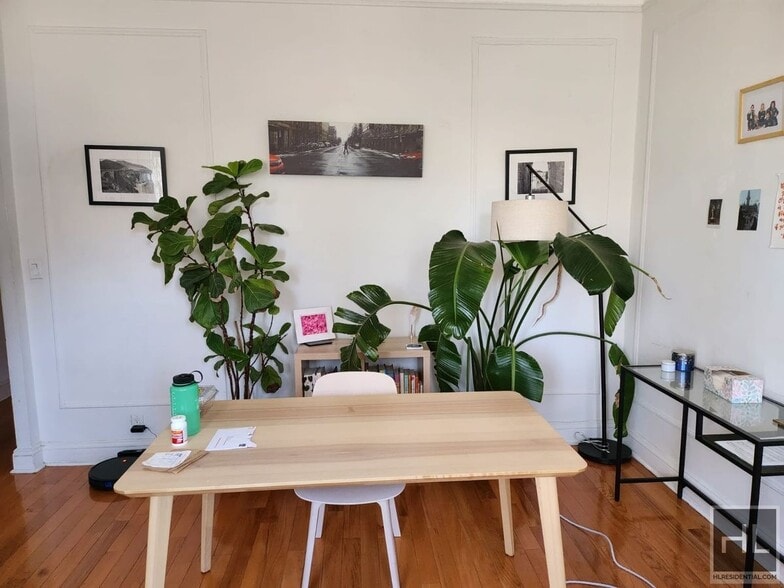 Building Photo - KINGSTON AVENUE