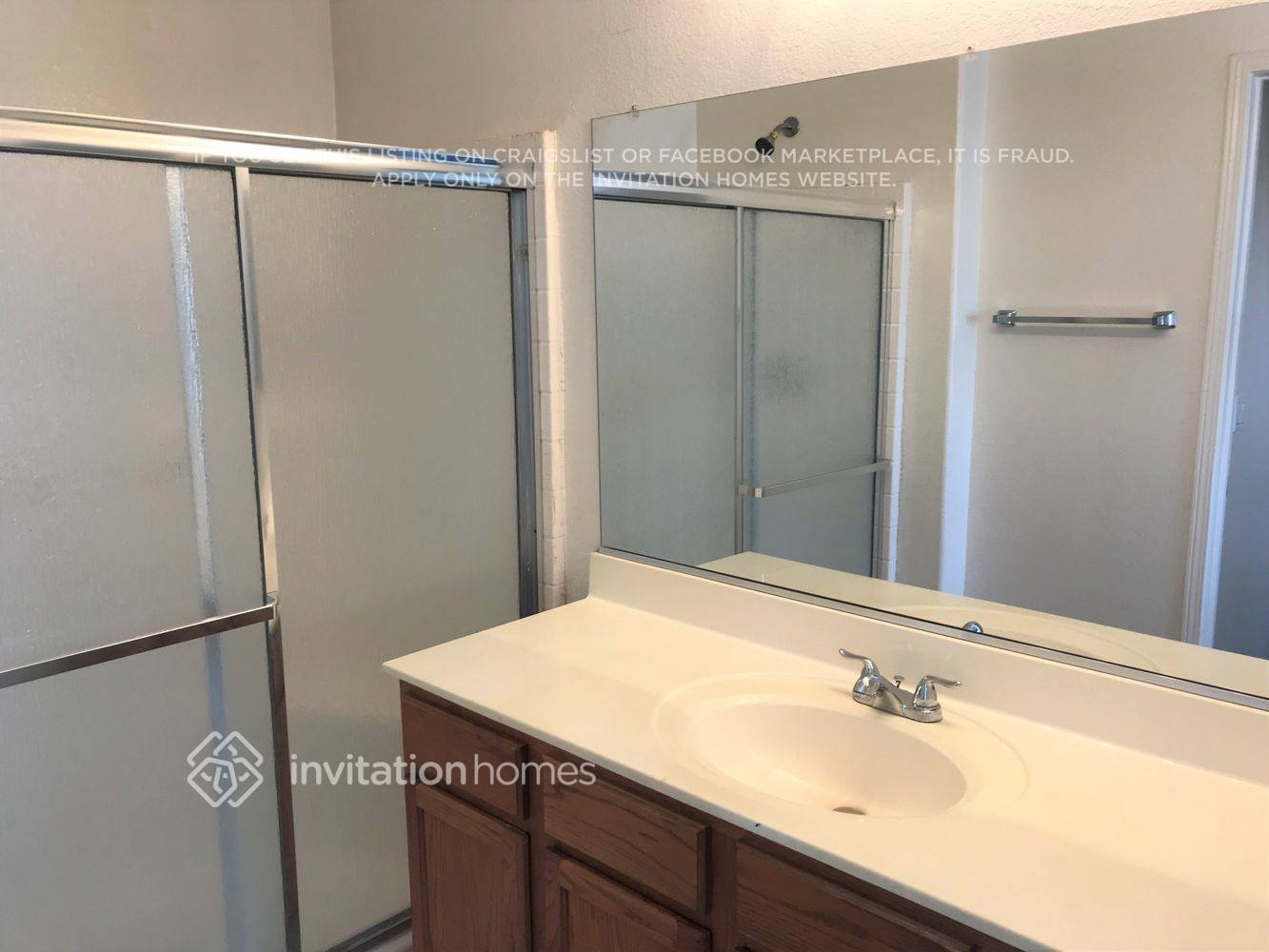 Building Photo - 16160 W Lincoln St