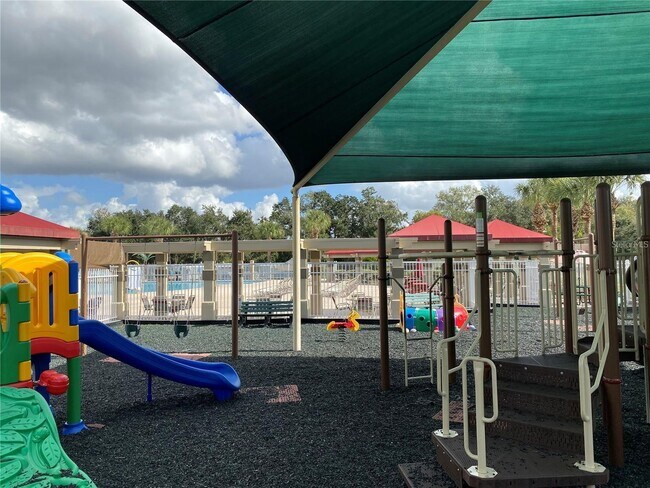 Building Photo - 19625 Bergenfeld Dr