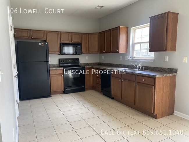Building Photo - 106 Lowell Ct