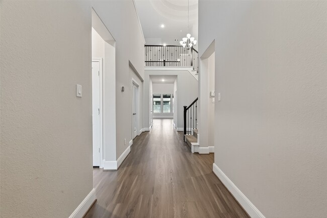 Building Photo - 3123 Lantana Trl