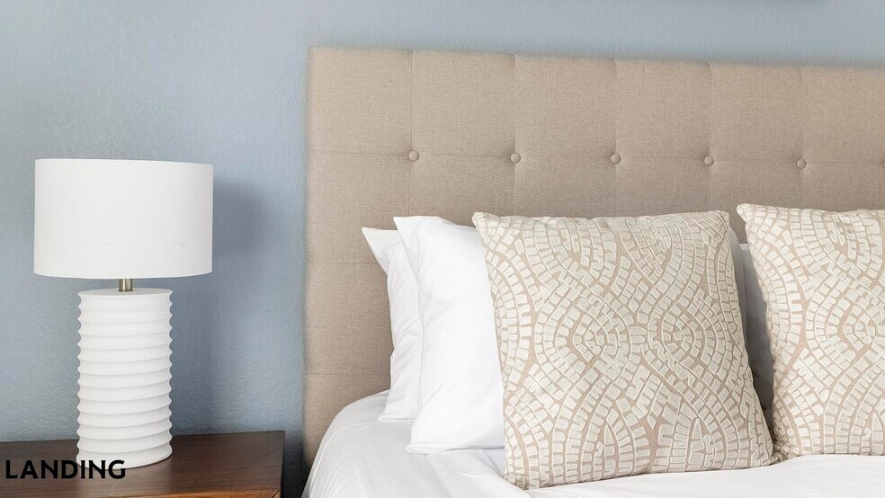 Building Photo - 9835 Fredericksburg Rd