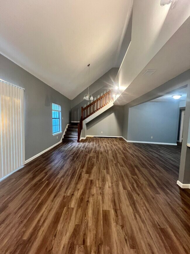Building Photo - 1233 Chee Ln