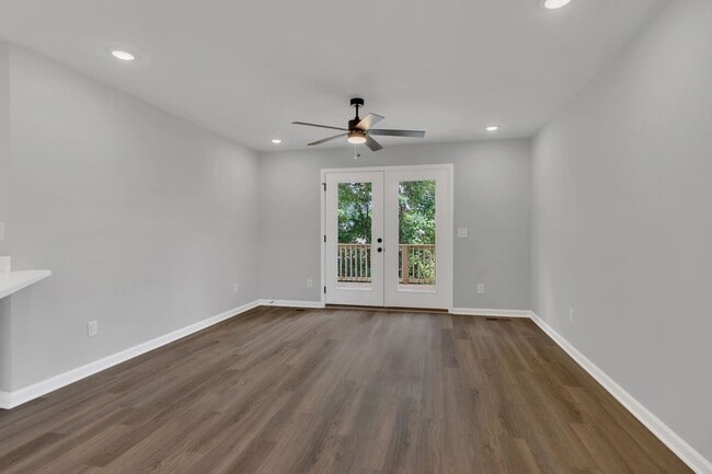 Building Photo - 164 S Ford St