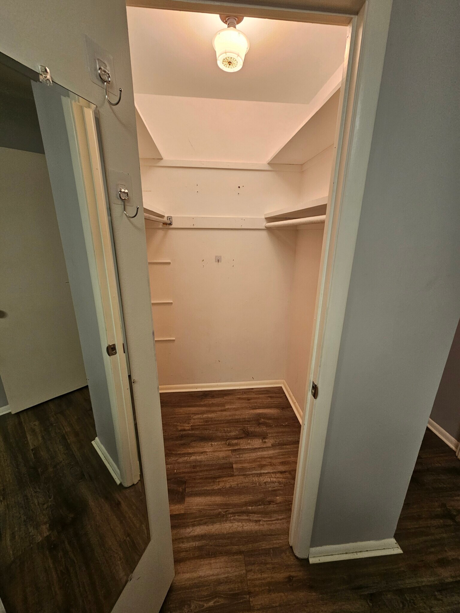 Building Photo - 659 Andrews Rd